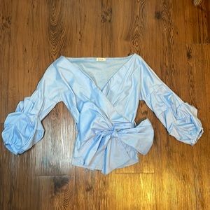 Light blue bow tie top, size small